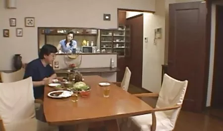 Nena juega en su primero morbo cornudos xxx
