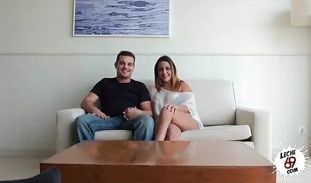 Un chico, atractivo, vagina videos de parejas cornudas saludable, afeitado, negro, encima de tornillos gruesos