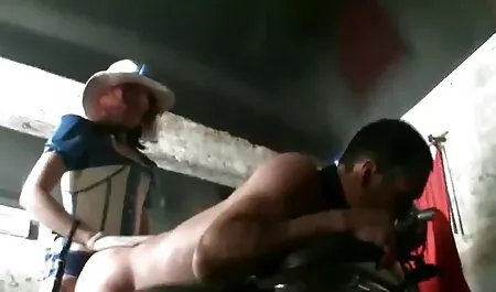 Taxista quiere patear el cornudosxxx culo del pasajero