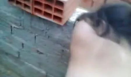 Ella también trae diversión sin xxx de cornudos fin a su amante