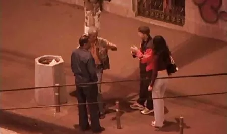 El joven tiene videos de cornudos interracial una barbilla de gravedad