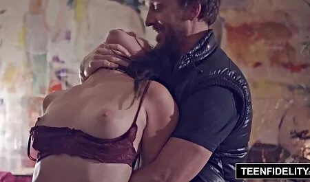 Chica con tatuajes cornudos mexicanos xxx te muestra hermano mayor