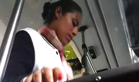 Enano, videos de cornudos españoles Una Belleza De Piernas Largas
