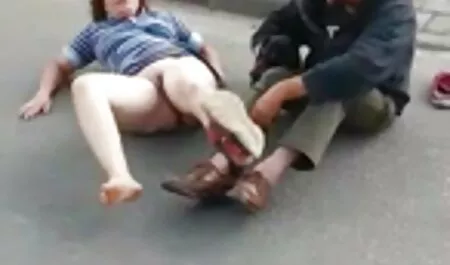 Con los labios hinchados, Mulat desacreditará a cualquier miembro . xxx videos cornudos