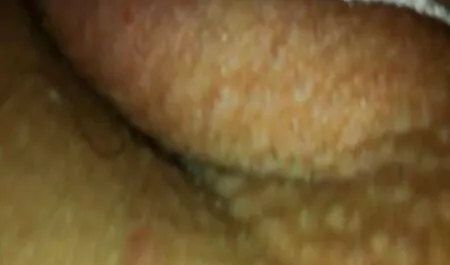 Hombre grande xxx caseros cornudos hace girar un agujero de perro