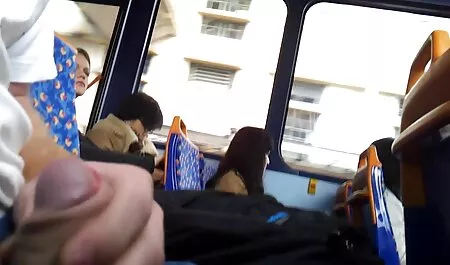 Chica delgada con videos de sexo de cornudos juguetes sexuales