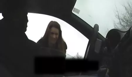 La cara del hada cornudo mirando como se follan a su mujer