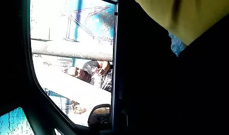 Ella dio videos porno gratis de cornudos al hombre y solo,